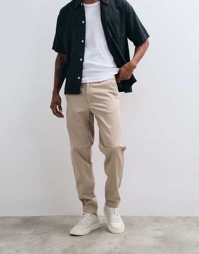 ASOS DESIGN ASOS DESIGN tapered chinos in beige-Neutral