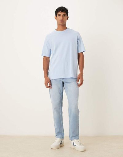 ASOS DESIGN ASOS DESIGN Tapered jean in light wash comfort stretch denim-Blue