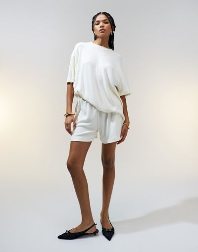 ASOS DESIGN ASOS DESIGN textured knit short in cream - part of a set-White