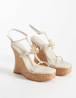 ASOS DESIGN ASOS DESIGN Tia skinny wedge sandals with sun detail in natural-Neutral