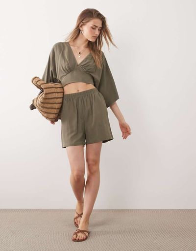 ASOS DESIGN ASOS DESIGN tie detail shorts in sage - part of a set-Green