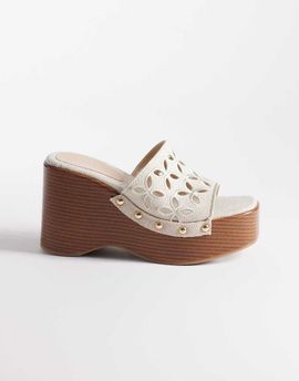 ASOS DESIGN ASOS DESIGN Tilly cut out wedges in beige-Neutral