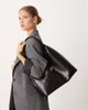 ASOS DESIGN ASOS DESIGN tote bag with lock detail in black - 2