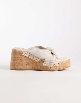 ASOS DESIGN ASOS DESIGN Tulip wedges with twist detail in beige-Neutral