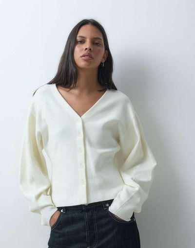 ASOS DESIGN ASOS DESIGN v neck structured cardigan in cream-WHITE