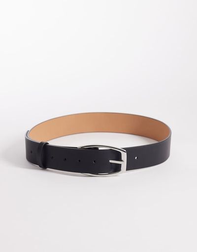 ASOS DESIGN ASOS DESIGN waist and hip squared off half moon buckle belt in black