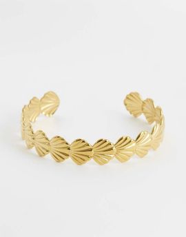 ASOS DESIGN ASOS DESIGN waterproof stainless steel cuff bracelet with shell design in gold tone-Silver