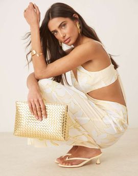 ASOS DESIGN ASOS DESIGN weave zip top clutch bag in gold