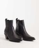 ASOS DESIGN ASOS DESIGN western chelsea boots with cuban heel in distressed brown - 2