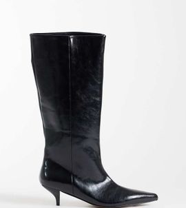 ASOS DESIGN ASOS DESIGN Wide Fit Camille kitten heel pull on knee boots in black