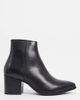 ASOS DESIGN ASOS DESIGN Wide Fit heeled chelsea boots with pointed toe in black leather with black sole - 1