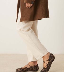 ASOS DESIGN ASOS DESIGN Wide Fit Lagos elasticized ballet flats in leopard-Multi