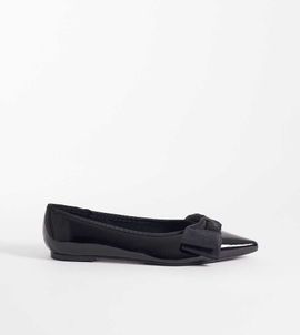 ASOS DESIGN ASOS DESIGN Wide Fit Langston bow pointed ballet flats in black