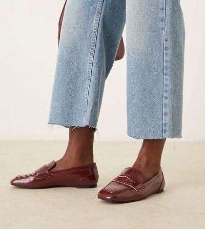 ASOS DESIGN ASOS DESIGN Wide Fit Malta loafers in burgundy-Red