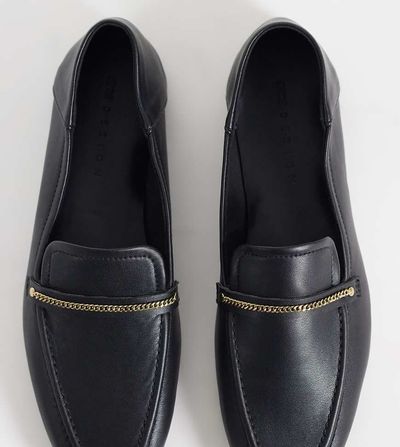 ASOS DESIGN ASOS DESIGN Wide Fit Marlon slim chain loafers in black