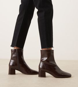 ASOS DESIGN ASOS DESIGN Wide Fit Relay smart heeled ankle boots in chocolate-Brown