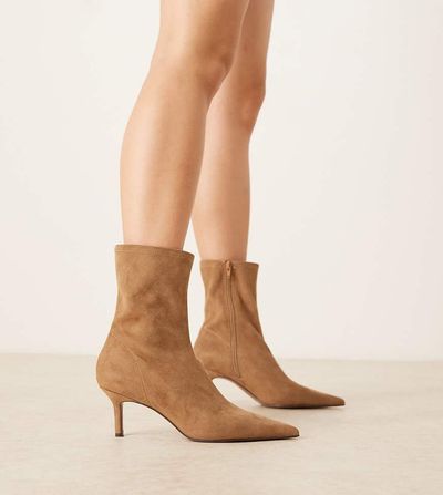 ASOS DESIGN ASOS DESIGN Wide Fit Rosalind kitten heel ankle boots in sand suedette-Neutral