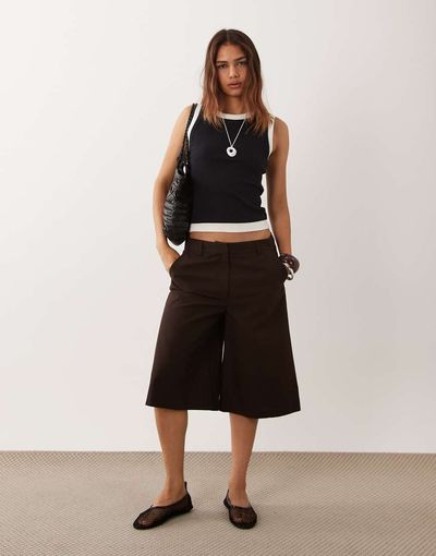 ASOS DESIGN ASOS DESIGN wide leg bermuda shorts in chocolate brown
