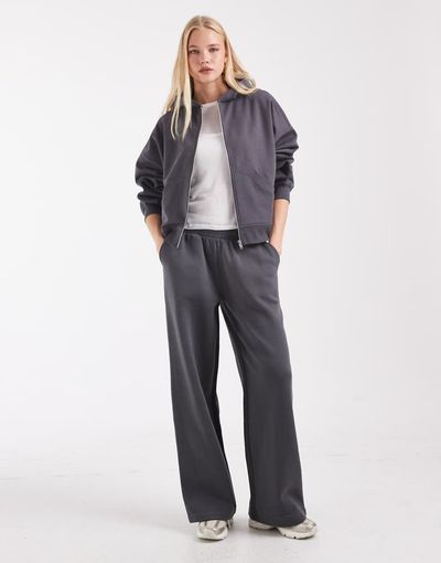 ASOS DESIGN ASOS DESIGN Wide leg brushback sweatpants in dark gray