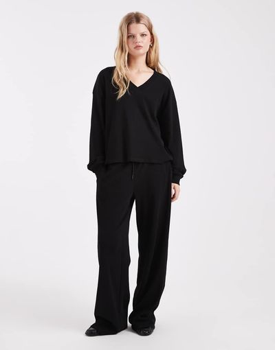 ASOS DESIGN ASOS DESIGN wide leg ribbed sweatpants in black - part of a set