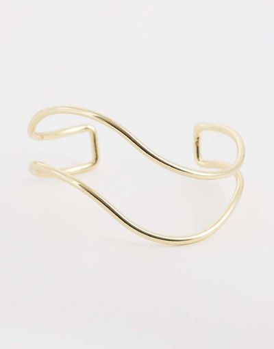 ASOS DESIGN ASOS DESIGN wire cuff bracelet in gold tone