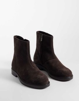 ASOS DESIGN ASOS DESIGN zip up boots in brown suede