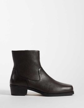 ASOS DESIGN ASOS DESIGN zip up boots with cuban heel in brown tumbled leather