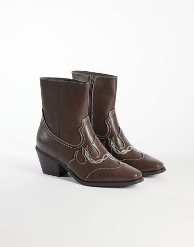 ASOS DESIGN ASOS DESIGN zip up boots with cuban heels and cowboy detailing in brown