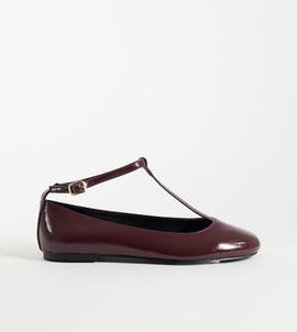 Asos Design Wide Fit ASOS DESIGN Wide Fit Lulu T-bar ballet flats in burgundy-Red