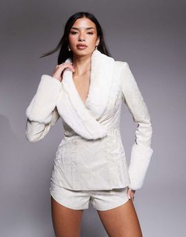 ASOS LUXE ASOS LUXE jacquard blazer with faux fur trim in cream - part of a set-White