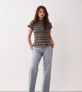 ASOS Petite ASOS DESIGN Petite comfort stretch straight leg jeans in lightwash-Blue