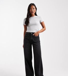 ASOS Petite ASOS DESIGN Petite high rise wide leg jeans with front pockets in black