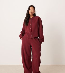 ASOS Petite ASOS DESIGN Petite interlock barrel leg sweatpants in burgundy-Red