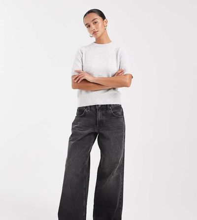 ASOS Petite ASOS DESIGN Petite low rise baggy jeans in washed black