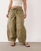ASOS Petite ASOS DESIGN Petite pull on barrel pants in khaki-Green - 2
