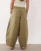 ASOS Petite ASOS DESIGN Petite pull on barrel pants in khaki-Green - 3