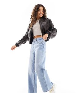 ASOS Petite ASOS DESIGN Petite wide leg dad jeans in blue wash