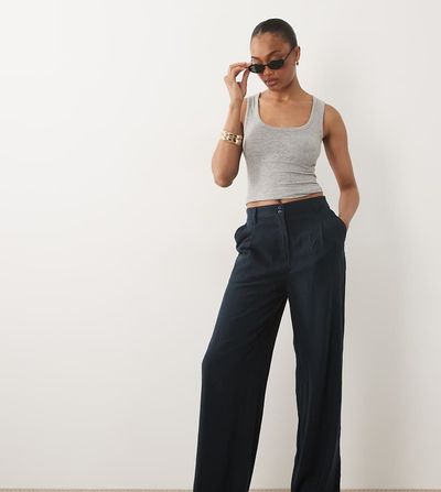 ASOS Tall ASOS DESIGN Tall wide leg pants with pleat detail in linen blend in navy