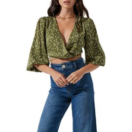 ASTR the Label ASTR the Label Wrap Front Cutout Top