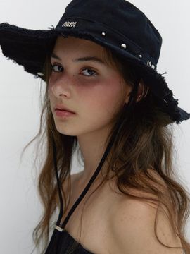 ASURA STUD COTTON BUCKET HAT (BLACK)