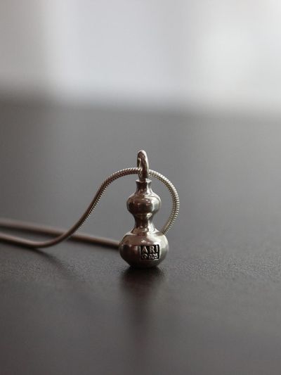 Atelier Darin ARI Milling Pendant Necklace 03