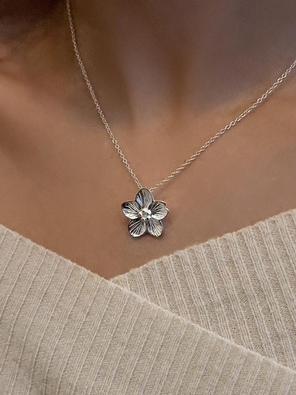 Atelier Darin Grass of parnassus Necklace