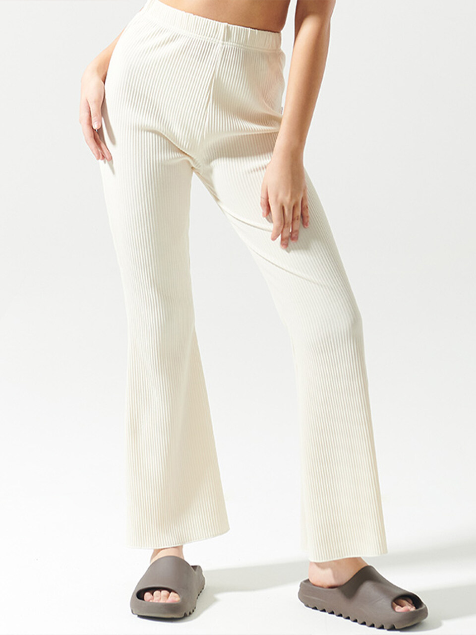 ATTENTIONROW FOR WOMEN Pleats Boots Cut Banding Pants