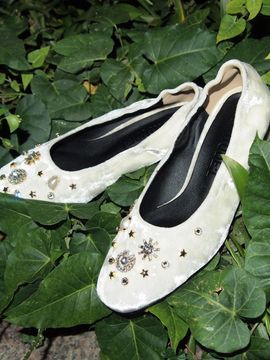 ATTITUDE;L MERCY Pumps_White