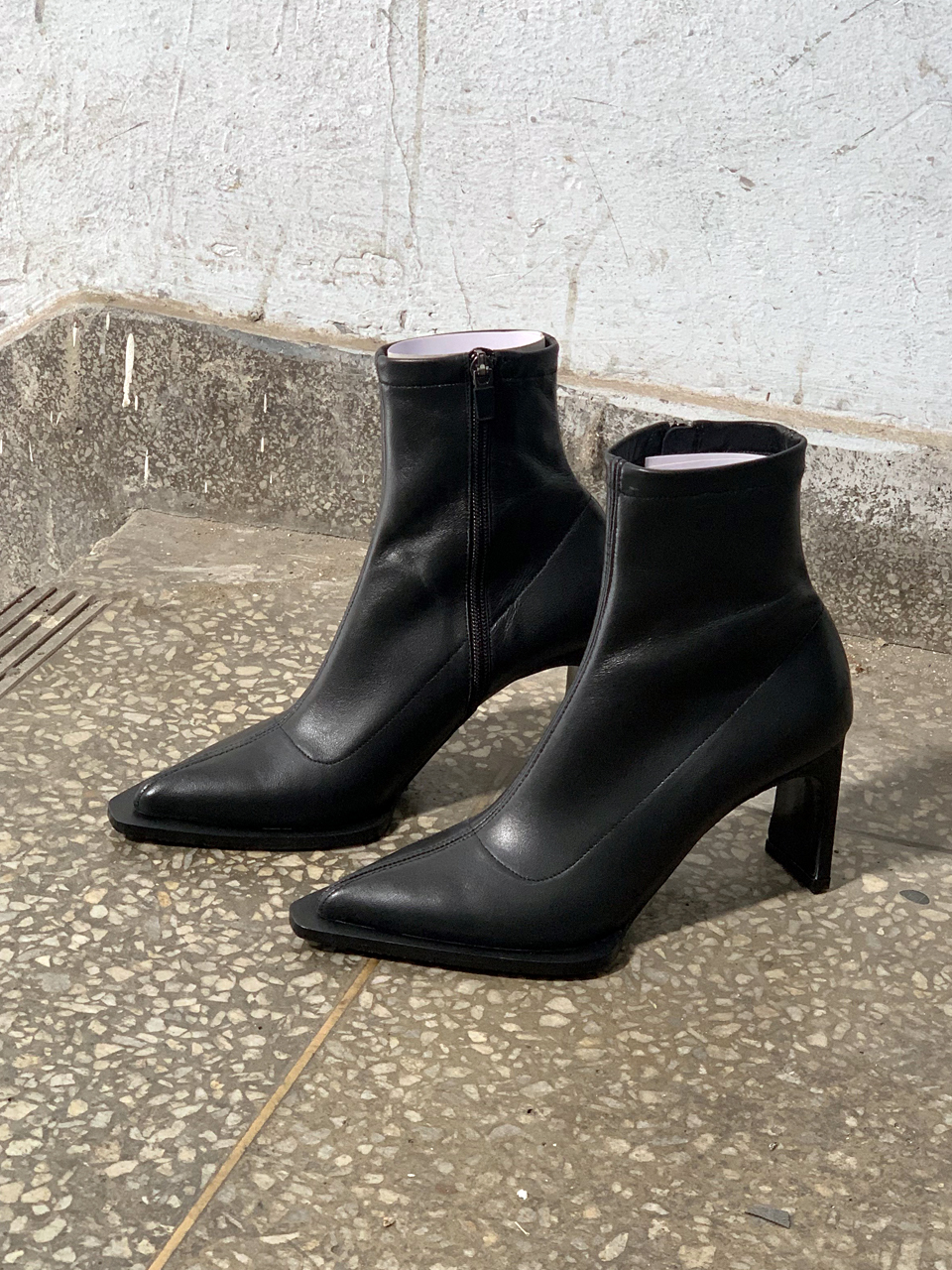 ATTITUDE;L Tuesday Socks Boots_Black