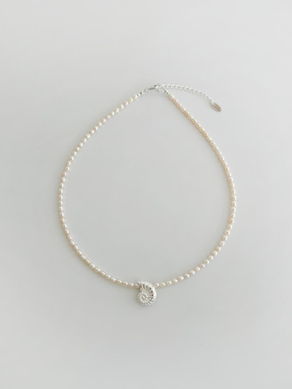 August Harmony 925 silver Ammonite PINK Pearl Necklace