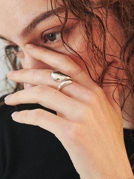 August Harmony 925silver Dripping Ring