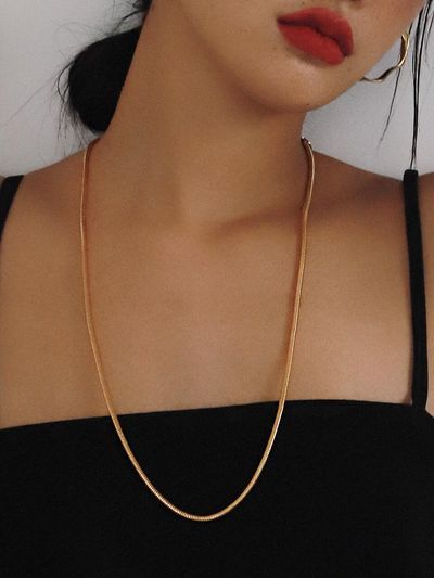August Harmony Bold opera necklace Gold