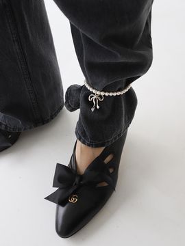 August Harmony Bow Pearl Anklet