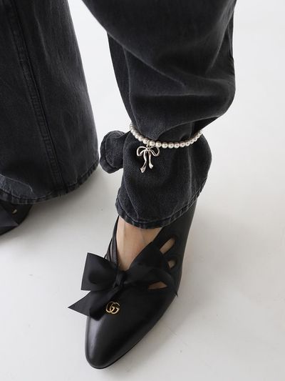 August Harmony Bow Pearl Anklet